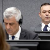 Le procès pour crimes de guerre de l'ex-président du Kosovo Hashim Thaçi s'est ouvert lundi à La Haye.
